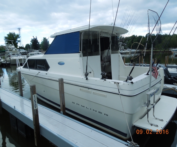 Used Bayliner Boats For Sale in Ohio by owner | 2005 28 foot Bayliner Classic Cruiser